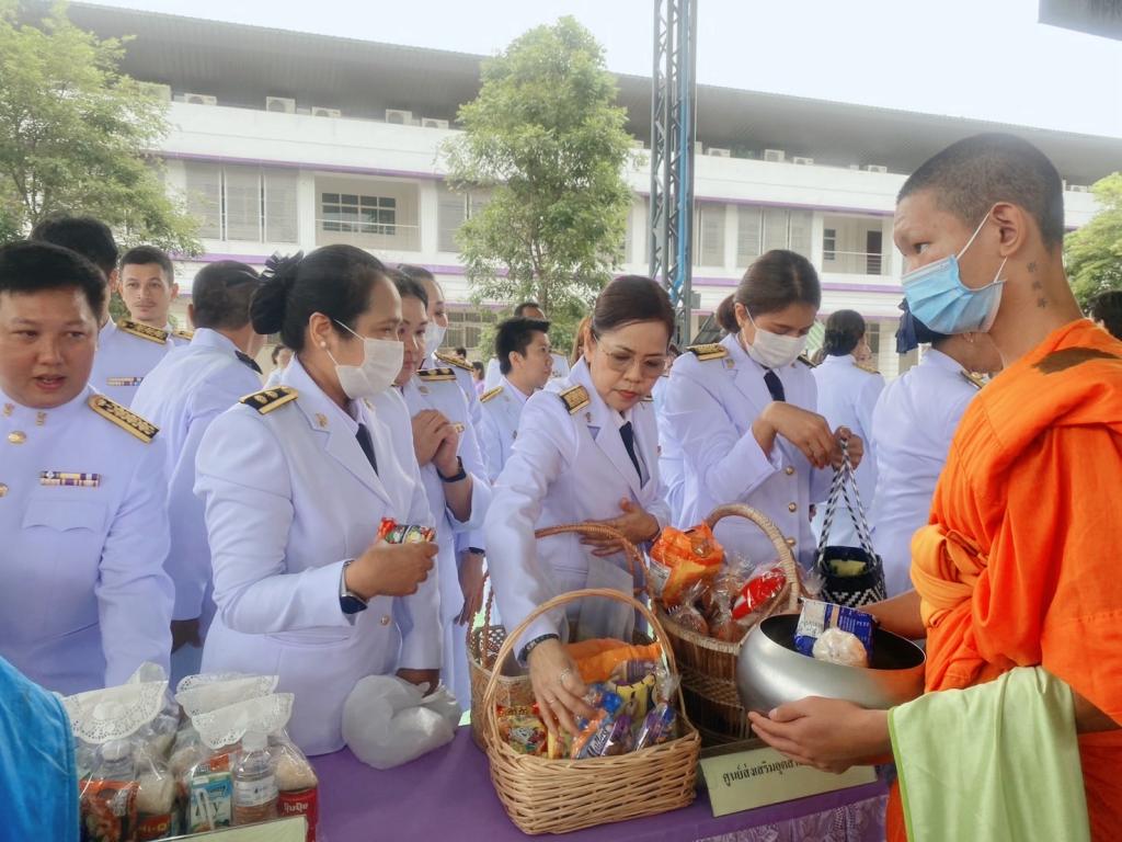 3 มิถุนายน วันเฉลิมพระชนมพรรษาวันเฉลิมพระชนมพรรษา  สมเด็จพระนางเจ้าสุทิดา พัชรสุธาพิมลลักษณ พระบรมราชินี