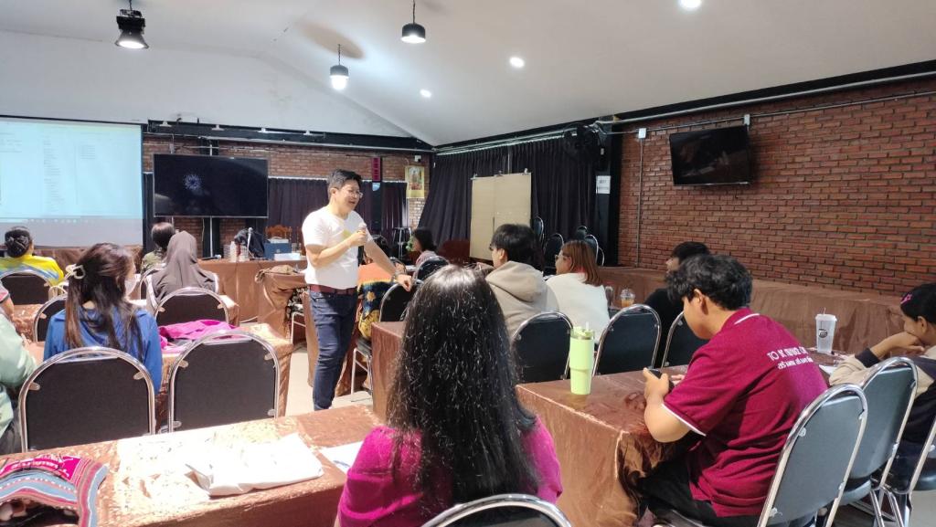 DIPROM Center 2 พัฒนาผู้ให้บริการและผู้รับบริการในระบบส่งเสริม SME ด้าน AI Marketing
