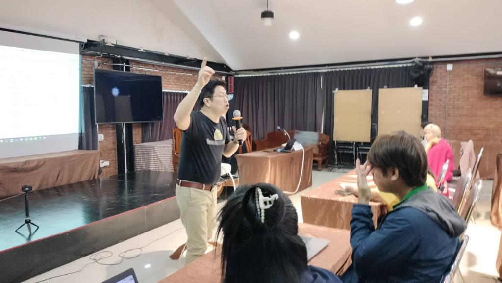 DIPROM Center 2 พัฒนาผู้ให้บริการและผู้รับบริการในระบบส่งเสริม SME ด้าน AI Marketing