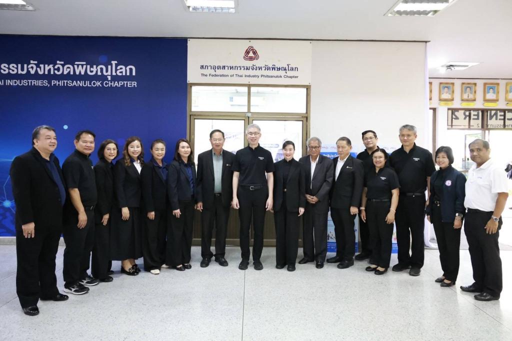 “ปลัดณัฐพล” บินตรงเมืองสองแคว เปิด “ศูนย์อุตสาหกรรมรวมใจ” หนุน “ดีพร้อม” เชื่อมพลังรัฐ–เอกชน เร่งฟื้นฟูธุรกิจภาคเหนือตอนล่าง